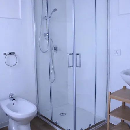 2000 Holidays * טראסיני