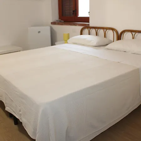 2000 Holidays Terrasini