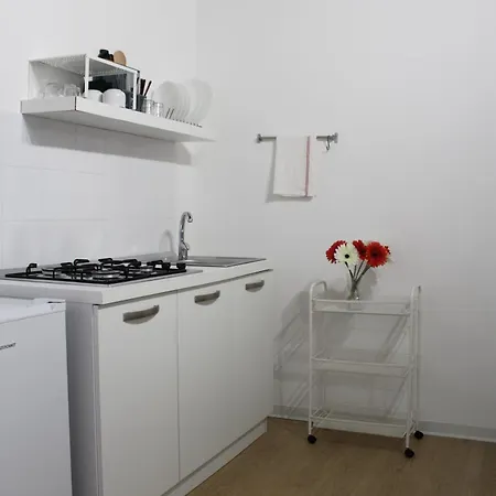 Daire 2000 Holidays Terrasini